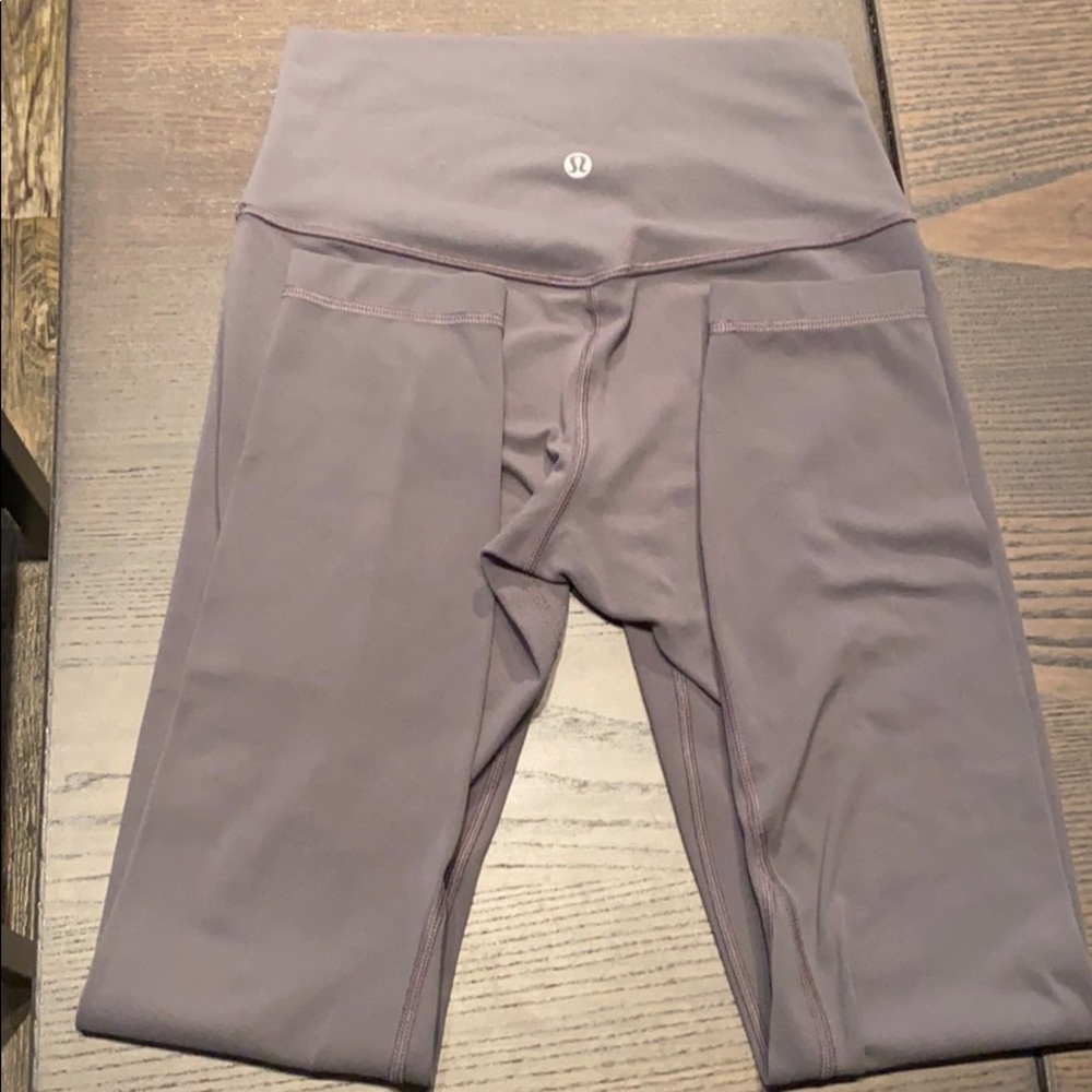 COPY - Lululemon grey align 25” leggings